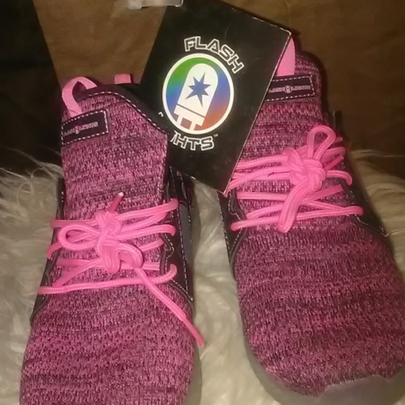 LD light up sneakers - Picture 8 of 8